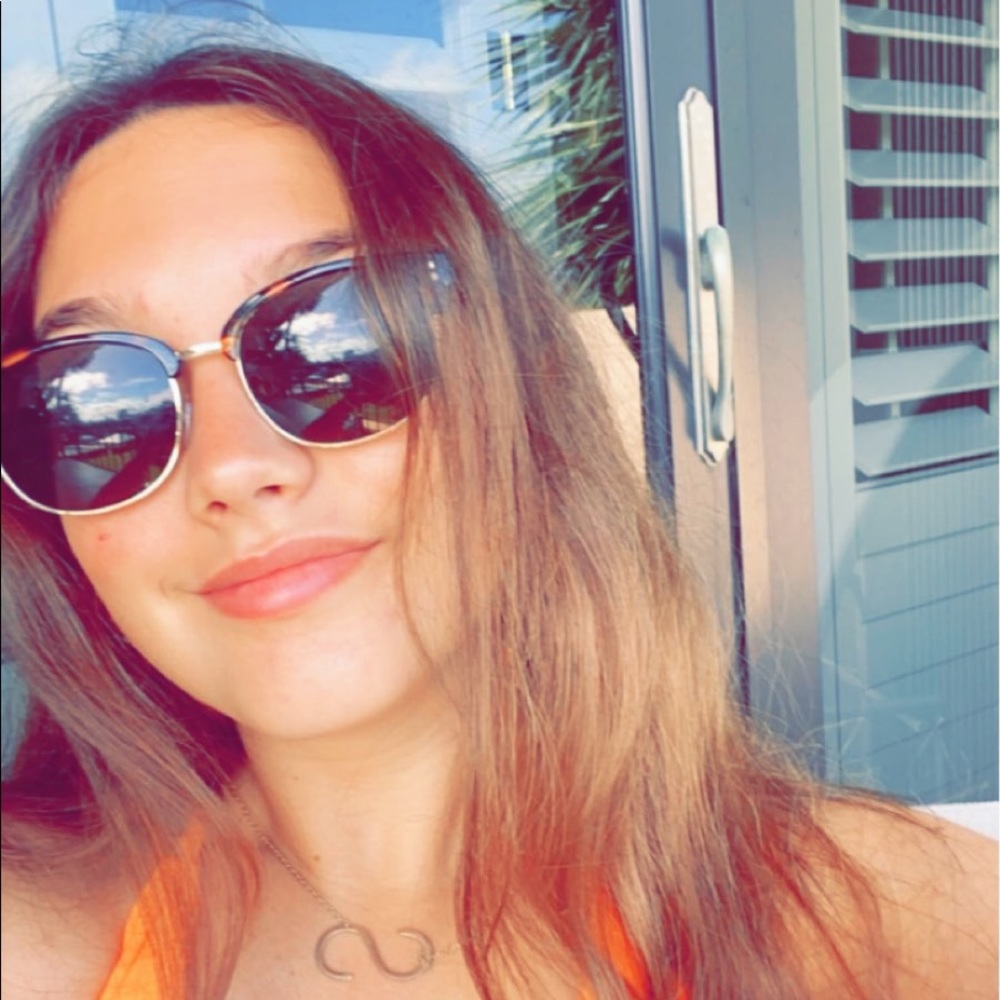 Meet your Posher, Sadie